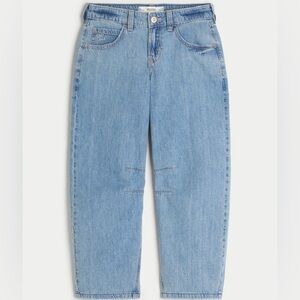 Hollister LOW-RISE EMBROIDERED SHELLS MEDIUM WASH TAPERED BAGGY ANKLE JEANS